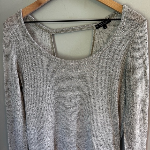 Beyond Yoga Feel the Breeze Heather Gray Sparkle Open Back Sweater Sz M - Picture 5 of 12